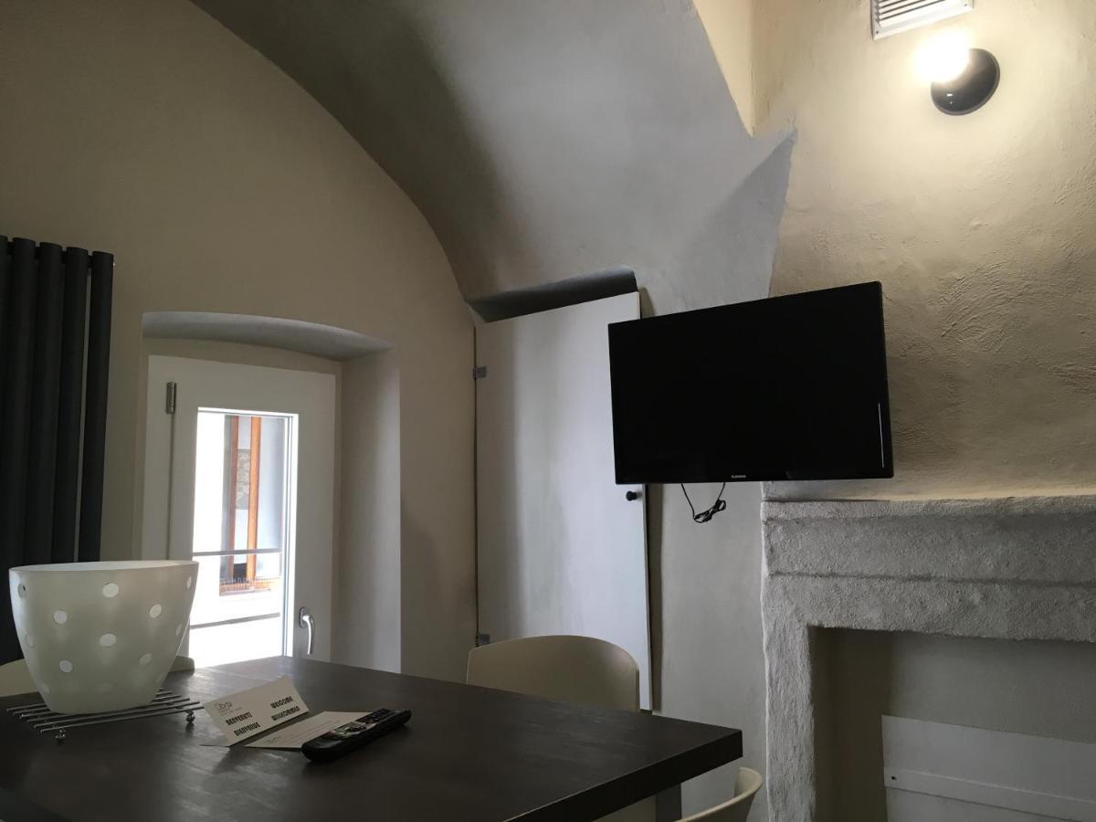 Apartamento Domus LEYDI Ivrea Exterior foto
