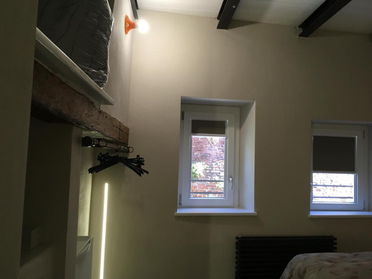 Apartamento Domus LEYDI Ivrea Exterior foto